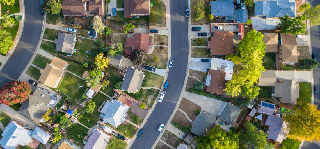 Maintain Power During Outages with ROCKSOLAR Battery Storage