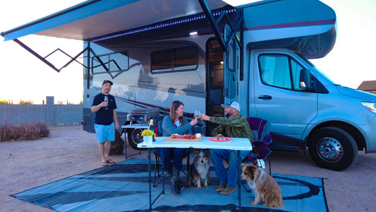 The Benefits of RV Solar Panel Kits for Summer Travelers