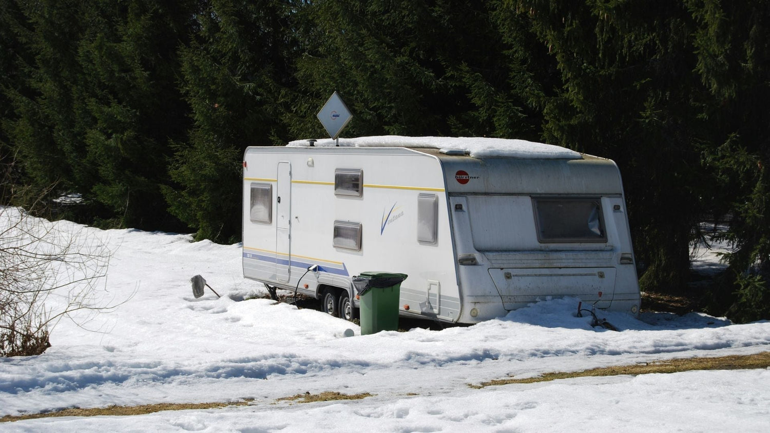 Best Deep Cycle Lithium Batteries for Winter in Canada